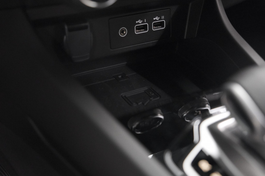 Renault Arkana 1.6 E-Tech hybrid 145 Esprit Alpine | 360 Camera | Adaptieve Cruise Control | Pack Winter | Dodehoekdetectie Renault Arkana 1.6 E-Tech hybrid 145 Esprit Alpine | 360 Camera | Adaptieve Cruise Control | Pack Winter | Dodehoekdetectie