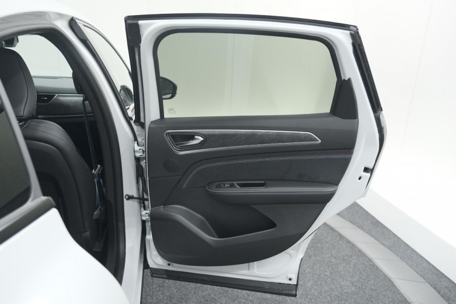 Renault Arkana 1.6 E-Tech hybrid 145 Esprit Alpine | 360 Camera | Adaptieve Cruise Control | Pack Winter | Dodehoekdetectie Renault Arkana 1.6 E-Tech hybrid 145 Esprit Alpine | 360 Camera | Adaptieve Cruise Control | Pack Winter | Dodehoekdetectie