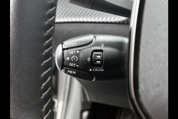 Peugeot 208 1.2 PureTech Allure Pack CAMERA | CARPLAY | VIRTUAL | CRUISE