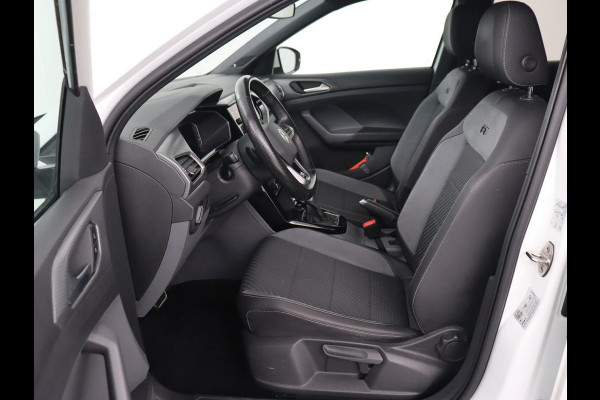 Volkswagen T-Cross 1.5 TSI Style R Line | Stoelverwarming | Trekhaak | Camera | Keyless | BEATS Sound | Virtual Cockpit | Carplay | Navigatie | Adaptive cruise | Climate control Volkswagen T-Cross 1.5 TSI Style R Line | Stoelverwarming | Trekhaak | Camera | Keyless | BEATS Sound | Virtual Cockpit | Carplay | Navigatie | Adaptive cruise | Climate control