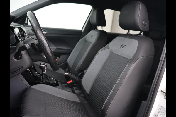 Volkswagen T-Cross 1.5 TSI Style R Line | Stoelverwarming | Trekhaak | Camera | Keyless | BEATS Sound | Virtual Cockpit | Carplay | Navigatie | Adaptive cruise | Climate control Volkswagen T-Cross 1.5 TSI Style R Line | Stoelverwarming | Trekhaak | Camera | Keyless | BEATS Sound | Virtual Cockpit | Carplay | Navigatie | Adaptive cruise | Climate control