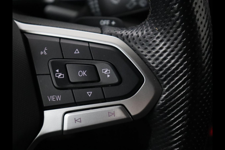 Volkswagen T-Cross 1.5 TSI Style R Line | Stoelverwarming | Trekhaak | Camera | Keyless | BEATS Sound | Virtual Cockpit | Carplay | Navigatie | Adaptive cruise | Climate control Volkswagen T-Cross 1.5 TSI Style R Line | Stoelverwarming | Trekhaak | Camera | Keyless | BEATS Sound | Virtual Cockpit | Carplay | Navigatie | Adaptive cruise | Climate control