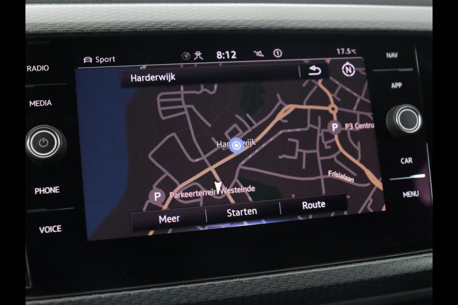 Volkswagen T-Cross 1.5 TSI Style R Line | Stoelverwarming | Trekhaak | Camera | Keyless | BEATS Sound | Virtual Cockpit | Carplay | Navigatie | Adaptive cruise | Climate control Volkswagen T-Cross 1.5 TSI Style R Line | Stoelverwarming | Trekhaak | Camera | Keyless | BEATS Sound | Virtual Cockpit | Carplay | Navigatie | Adaptive cruise | Climate control