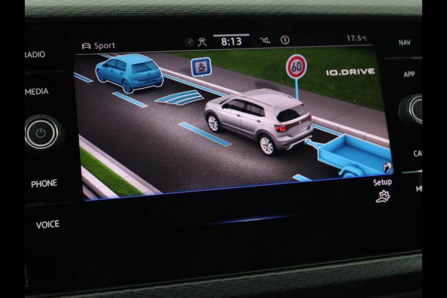 Volkswagen T-Cross 1.5 TSI Style R Line | Stoelverwarming | Trekhaak | Camera | Keyless | BEATS Sound | Virtual Cockpit | Carplay | Navigatie | Adaptive cruise | Climate control Volkswagen T-Cross 1.5 TSI Style R Line | Stoelverwarming | Trekhaak | Camera | Keyless | BEATS Sound | Virtual Cockpit | Carplay | Navigatie | Adaptive cruise | Climate control