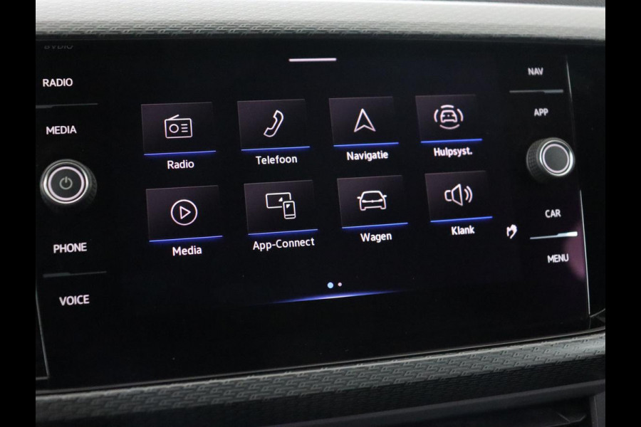 Volkswagen T-Cross 1.5 TSI Style R Line | Stoelverwarming | Trekhaak | Camera | Keyless | BEATS Sound | Virtual Cockpit | Carplay | Navigatie | Adaptive cruise | Climate control Volkswagen T-Cross 1.5 TSI Style R Line | Stoelverwarming | Trekhaak | Camera | Keyless | BEATS Sound | Virtual Cockpit | Carplay | Navigatie | Adaptive cruise | Climate control