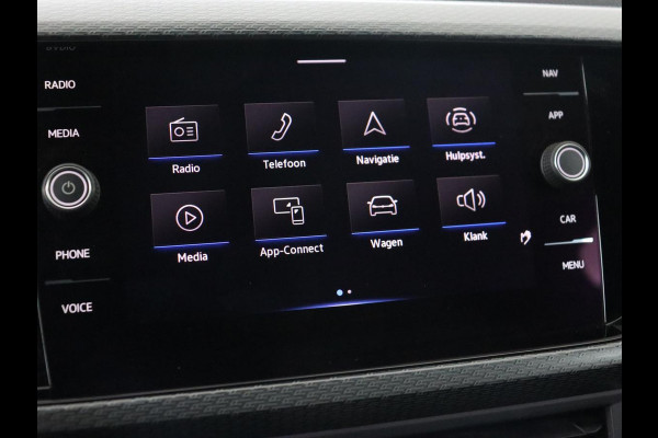 Volkswagen T-Cross 1.5 TSI Style R Line | Stoelverwarming | Trekhaak | Camera | Keyless | BEATS Sound | Virtual Cockpit | Carplay | Navigatie | Adaptive cruise | Climate control Volkswagen T-Cross 1.5 TSI Style R Line | Stoelverwarming | Trekhaak | Camera | Keyless | BEATS Sound | Virtual Cockpit | Carplay | Navigatie | Adaptive cruise | Climate control