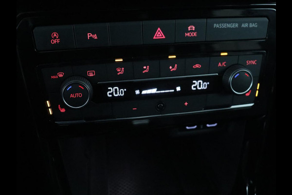 Volkswagen T-Cross 1.5 TSI Style R Line | Stoelverwarming | Trekhaak | Camera | Keyless | BEATS Sound | Virtual Cockpit | Carplay | Navigatie | Adaptive cruise | Climate control Volkswagen T-Cross 1.5 TSI Style R Line | Stoelverwarming | Trekhaak | Camera | Keyless | BEATS Sound | Virtual Cockpit | Carplay | Navigatie | Adaptive cruise | Climate control