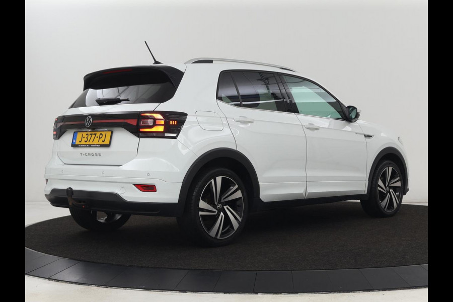 Volkswagen T-Cross 1.5 TSI Style R Line | Stoelverwarming | Trekhaak | Camera | Keyless | BEATS Sound | Virtual Cockpit | Carplay | Navigatie | Adaptive cruise | Climate control Volkswagen T-Cross 1.5 TSI Style R Line | Stoelverwarming | Trekhaak | Camera | Keyless | BEATS Sound | Virtual Cockpit | Carplay | Navigatie | Adaptive cruise | Climate control