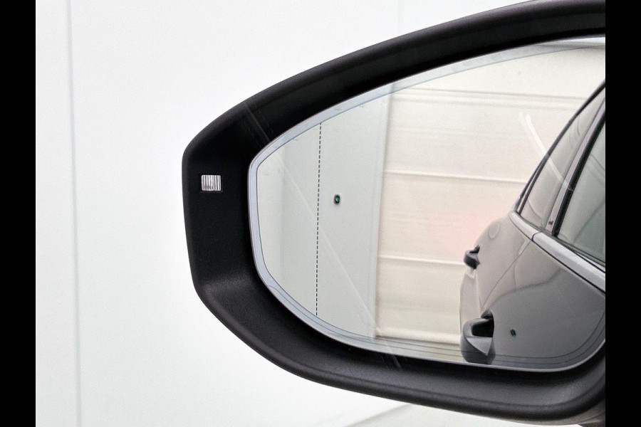 Volkswagen Passat Variant 1.5 eTSI 150PK Elegance Business CAMERA | AD-CRUISE | COMFORT-STOELEN