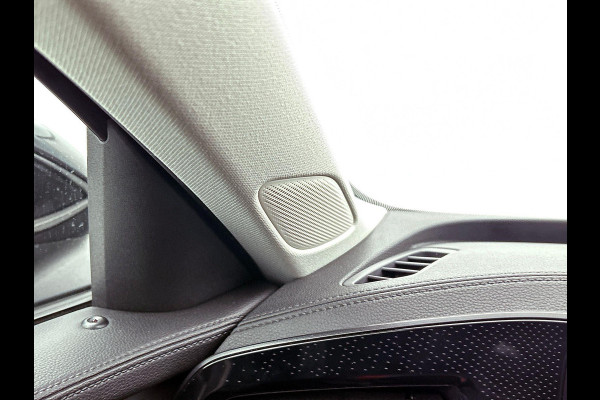 Volkswagen Passat Variant 1.5 eTSI 150PK Elegance Business CAMERA | AD-CRUISE | COMFORT-STOELEN