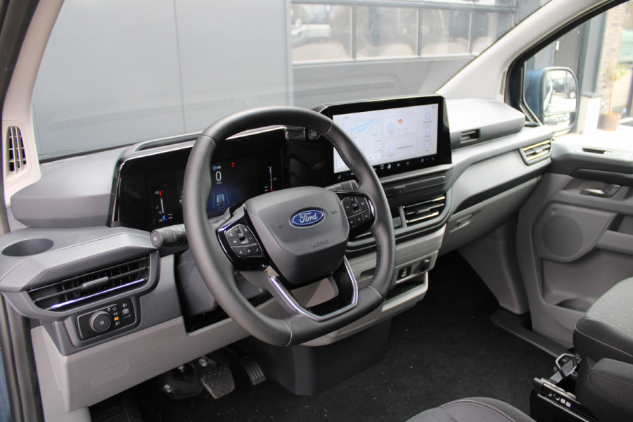 Ford Transit Custom 320 2.0 TDCI L2H1 Limited DC 170pk - Adaptive Cruise - Blind Spot - Navigatie - LED - Stoelverwarming - Rijklaar