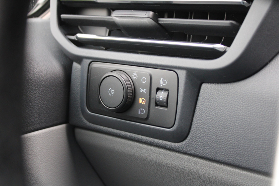 Ford Transit Custom 320 2.0 TDCI L2H1 Limited DC 170pk - Adaptive Cruise - Blind Spot - Navigatie - LED - Stoelverwarming - Rijklaar