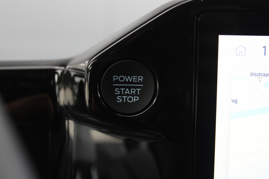 Ford Transit Custom 320 2.0 TDCI L2H1 Limited DC 170pk - Adaptive Cruise - Blind Spot - Navigatie - LED - Stoelverwarming - Rijklaar