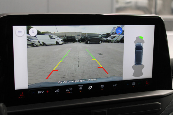 Ford Transit Custom 320 2.0 TDCI L2H1 Limited DC 170pk - Adaptive Cruise - Blind Spot - Navigatie - LED - Stoelverwarming - Rijklaar