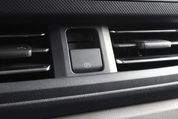 Ford Transit Custom 320 2.0 TDCI L2H1 Limited DC 170pk - Adaptive Cruise - Blind Spot - Navigatie - LED - Stoelverwarming - Rijklaar