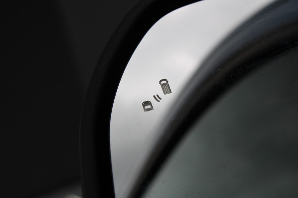 Ford Transit Custom 320 2.0 TDCI L2H1 Limited DC 170pk - Adaptive Cruise - Blind Spot - Navigatie - LED - Stoelverwarming - Rijklaar