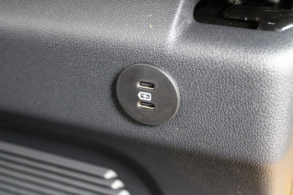 Ford Transit Custom 320 2.0 TDCI L2H1 Limited DC 170pk - Adaptive Cruise - Blind Spot - Navigatie - LED - Stoelverwarming - Rijklaar