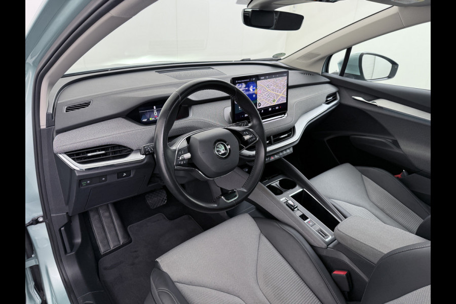 Škoda ENYAQ iV 60 Trekhaak Panoramadak SOH 89% Camera Navi Ecc Apple Carplay Android Auto Cruise Control Pdc DAB Lmv 19" Keyless Led Connected services Origineel Nederlandse Auto Škoda ENYAQ iV 60 Trekhaak Panoramadak SOH 89% Camera Navi Ecc Apple Carplay Android Auto Cruise Control Pdc DAB Lmv 19" Keyless Led Connected services Origineel Nederlandse Auto