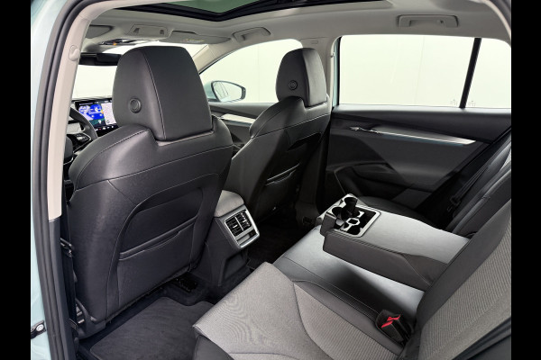 Škoda ENYAQ iV 60 Trekhaak Panoramadak SOH 89% Camera Navi Ecc Apple Carplay Android Auto Cruise Control Pdc DAB Lmv 19" Keyless Led Connected services Origineel Nederlandse Auto Škoda ENYAQ iV 60 Trekhaak Panoramadak SOH 89% Camera Navi Ecc Apple Carplay Android Auto Cruise Control Pdc DAB Lmv 19" Keyless Led Connected services Origineel Nederlandse Auto