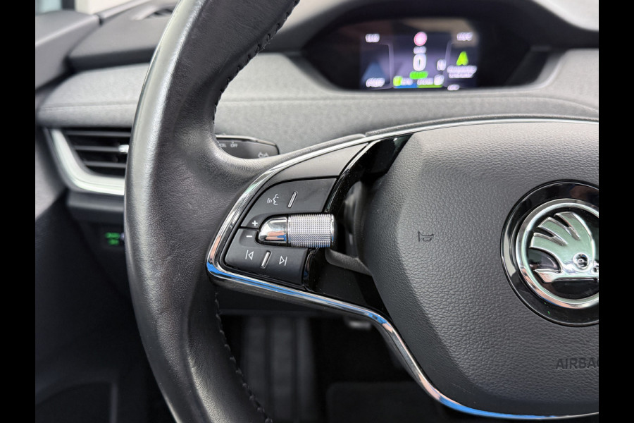 Škoda ENYAQ iV 60 Trekhaak Panoramadak SOH 89% Camera Navi Ecc Apple Carplay Android Auto Cruise Control Pdc DAB Lmv 19" Keyless Led Connected services Origineel Nederlandse Auto Škoda ENYAQ iV 60 Trekhaak Panoramadak SOH 89% Camera Navi Ecc Apple Carplay Android Auto Cruise Control Pdc DAB Lmv 19" Keyless Led Connected services Origineel Nederlandse Auto