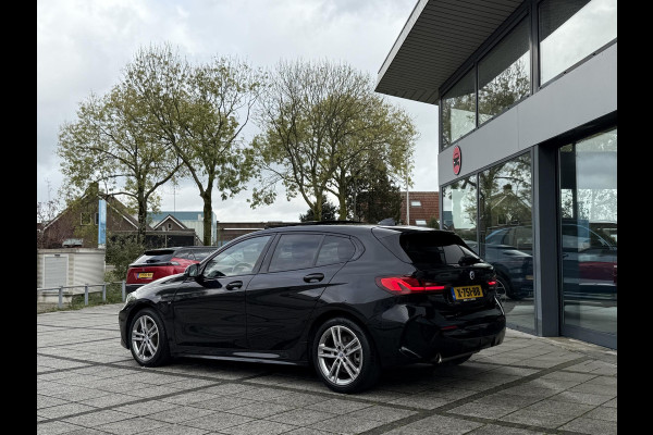 BMW 1-serie 118i | Panorama | Navi | Live Cockpit | Led | BMW 1-serie 118i | Panorama | Navi | Live Cockpit | Led |