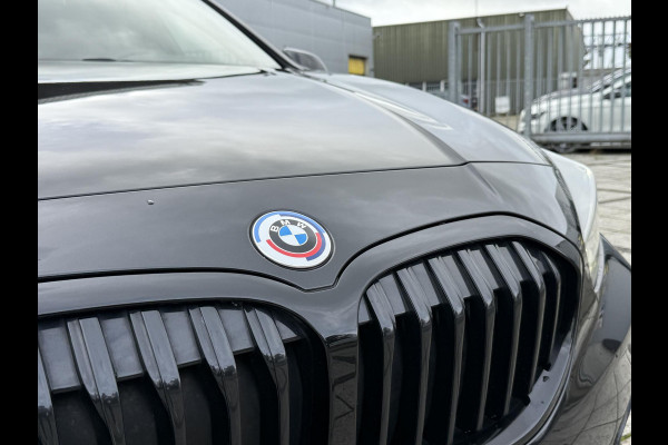 BMW 1-serie 118i | Panorama | Navi | Live Cockpit | Led | BMW 1-serie 118i | Panorama | Navi | Live Cockpit | Led |