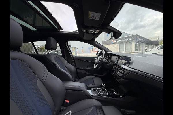 BMW 1-serie 118i | Panorama | Navi | Live Cockpit | Led | BMW 1-serie 118i | Panorama | Navi | Live Cockpit | Led |