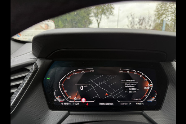 BMW 1-serie 118i | Panorama | Navi | Live Cockpit | Led | BMW 1-serie 118i | Panorama | Navi | Live Cockpit | Led |