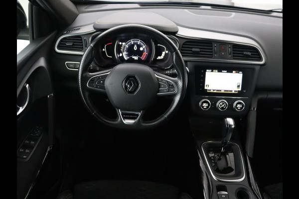 Renault Kadjar 1.3 TCe Black Edition | Trekhaak | Stoelverwarming | Adaptive cruise | Leder/Alcantara | Camera | BOSE Sound | Carplay | Keyless | Navigatie | Full LED