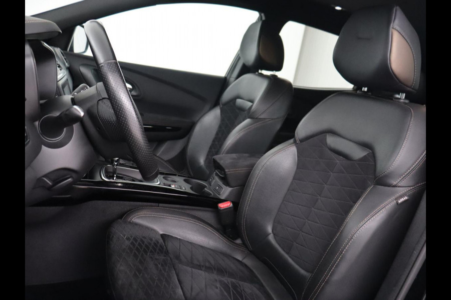 Renault Kadjar 1.3 TCe Black Edition | Trekhaak | Stoelverwarming | Adaptive cruise | Leder/Alcantara | Camera | BOSE Sound | Carplay | Keyless | Navigatie | Full LED