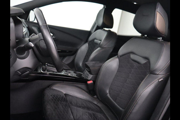 Renault Kadjar 1.3 TCe Black Edition | Trekhaak | Stoelverwarming | Adaptive cruise | Leder/Alcantara | Camera | BOSE Sound | Carplay | Keyless | Navigatie | Full LED