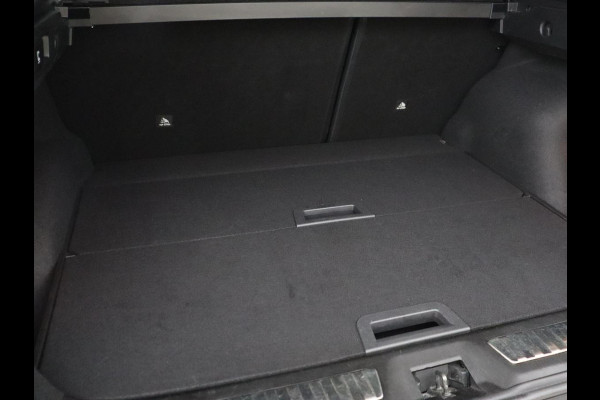 Renault Kadjar 1.3 TCe Black Edition | Trekhaak | Stoelverwarming | Adaptive cruise | Leder/Alcantara | Camera | BOSE Sound | Carplay | Keyless | Navigatie | Full LED