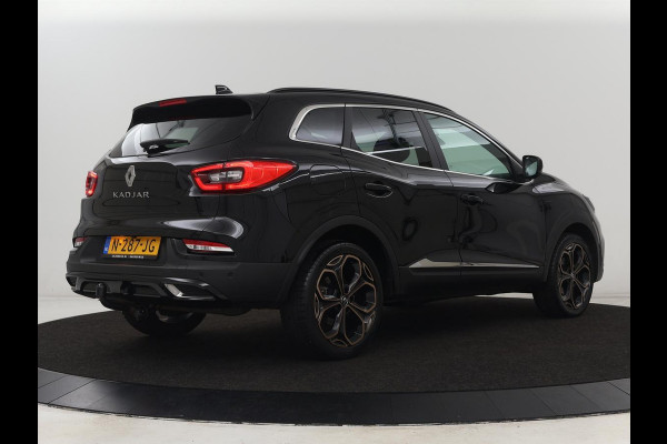 Renault Kadjar 1.3 TCe Black Edition | Trekhaak | Stoelverwarming | Adaptive cruise | Leder/Alcantara | Camera | BOSE Sound | Carplay | Keyless | Navigatie | Full LED