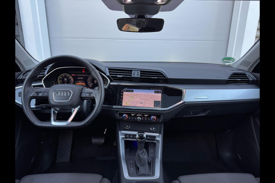 Audi Q3 Sportback 45 TFSI e S Edition Pano/360/Sfeer/Keyless Audi Q3 Sportback 45 TFSI e S Edition Pano/360/Sfeer/Keyless