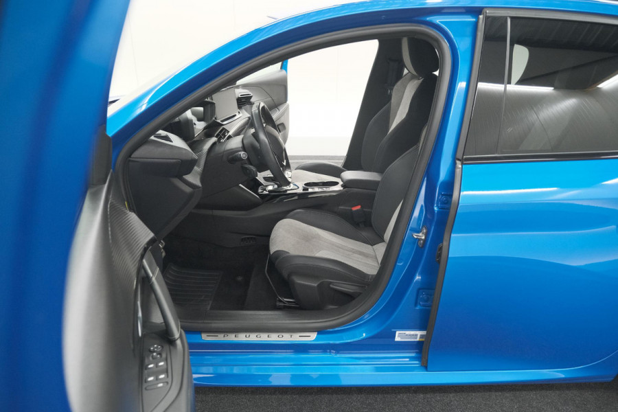 Peugeot e-208 EV GT Pack 50 kWh | Camera | Adapieve Cruise Control | Stoelverwarming | 3 FASE Peugeot e-208 EV GT Pack 50 kWh | Camera | Adapieve Cruise Control | Stoelverwarming | 3 FASE