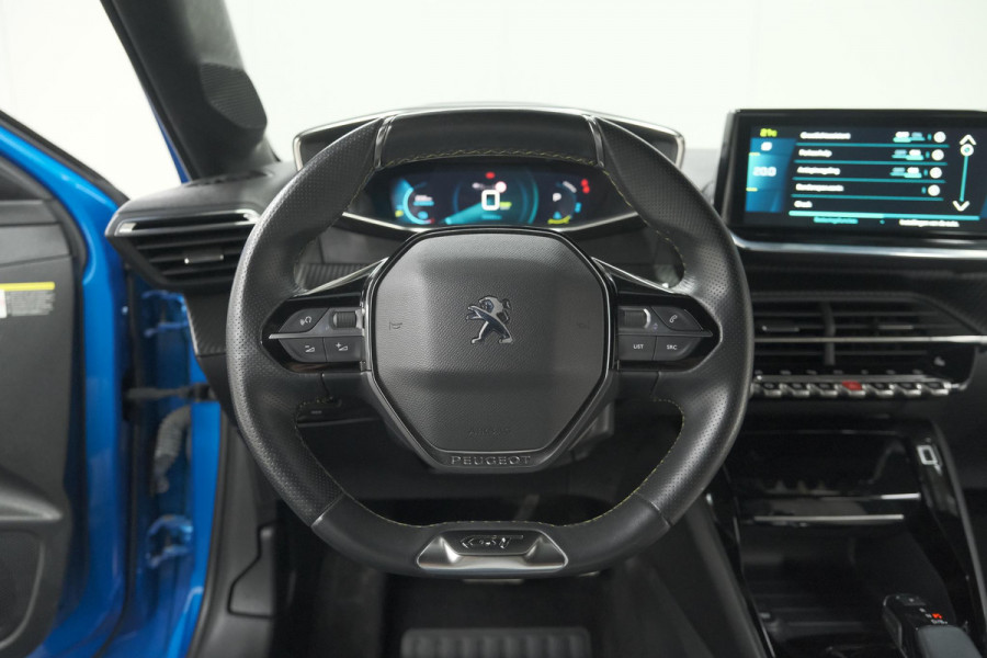 Peugeot e-208 EV GT Pack 50 kWh | Camera | Adapieve Cruise Control | Stoelverwarming | 3 FASE Peugeot e-208 EV GT Pack 50 kWh | Camera | Adapieve Cruise Control | Stoelverwarming | 3 FASE