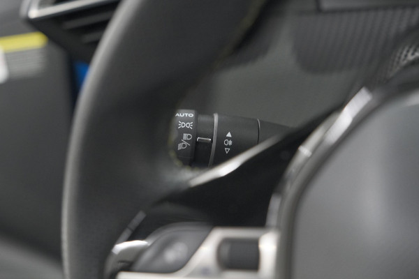 Peugeot e-208 EV GT Pack 50 kWh | Camera | Adapieve Cruise Control | Stoelverwarming | 3 FASE Peugeot e-208 EV GT Pack 50 kWh | Camera | Adapieve Cruise Control | Stoelverwarming | 3 FASE