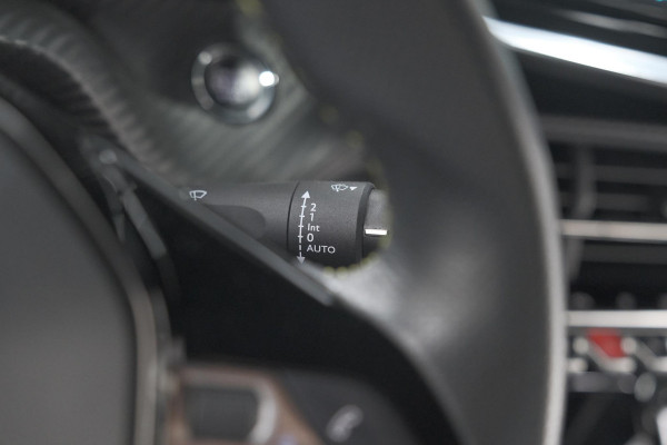 Peugeot e-208 EV GT Pack 50 kWh | Camera | Adapieve Cruise Control | Stoelverwarming | 3 FASE Peugeot e-208 EV GT Pack 50 kWh | Camera | Adapieve Cruise Control | Stoelverwarming | 3 FASE