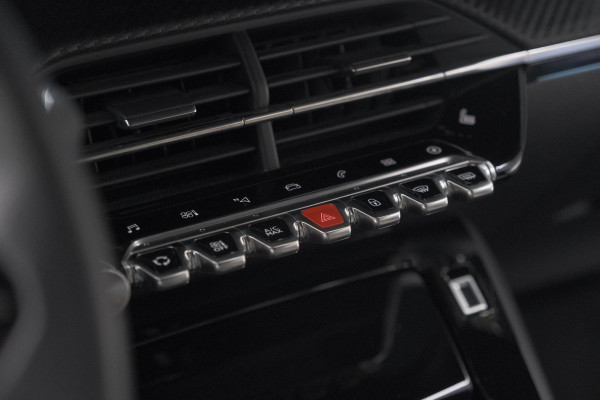 Peugeot e-208 EV GT Pack 50 kWh | Camera | Adapieve Cruise Control | Stoelverwarming | 3 FASE Peugeot e-208 EV GT Pack 50 kWh | Camera | Adapieve Cruise Control | Stoelverwarming | 3 FASE