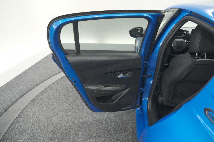 Peugeot e-208 EV GT Pack 50 kWh | Camera | Adapieve Cruise Control | Stoelverwarming | 3 FASE Peugeot e-208 EV GT Pack 50 kWh | Camera | Adapieve Cruise Control | Stoelverwarming | 3 FASE