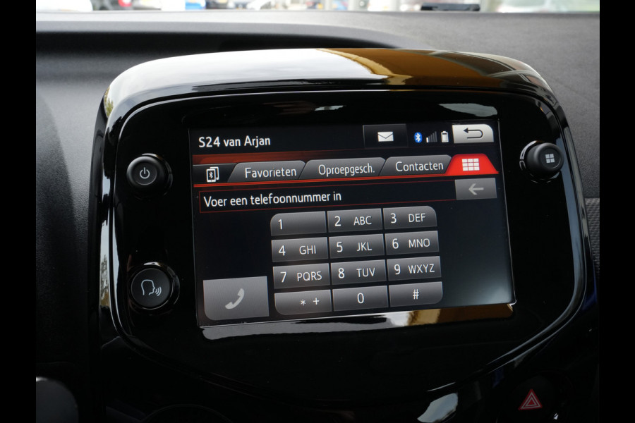 Citroën C1 1.0 VTi Shine | Camera | Android/Apple Carplay | DAB | Airco | Limiter Citroën C1 1.0 VTi Shine | Camera | Android/Apple Carplay | DAB | Airco | Limiter