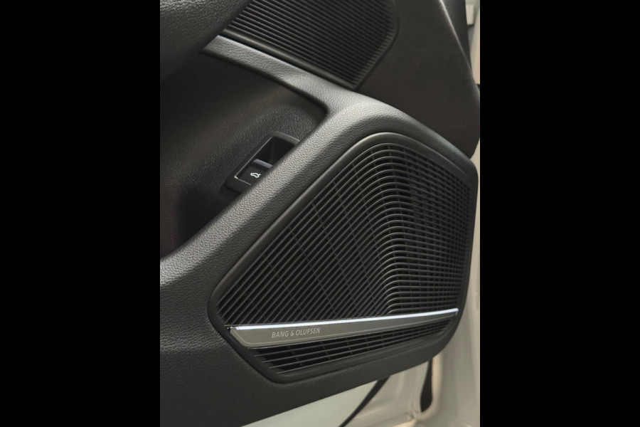 Audi A4 Avant 2.0 TFSI ultra Design Pro Line Plus 3x S-Line | Pano | ACC | massage | Keyless | Virtual | Camera | Trekhaak Audi A4 Avant 2.0 TFSI ultra Design Pro Line Plus 3x S-Line | Pano | ACC | massage | Keyless | Virtual | Camera | Trekhaak