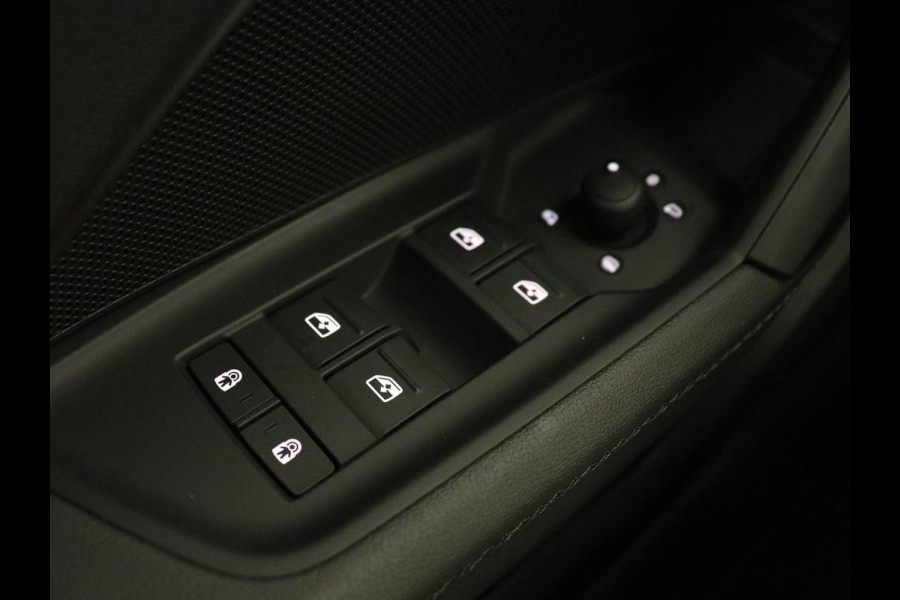 Audi A3 40 TFSI e Advanced edition | S-line | Full LED | Half Leder | Carplay | Adaptive Cruise | Stoelverwarming | LMV 18 inch | PHEV