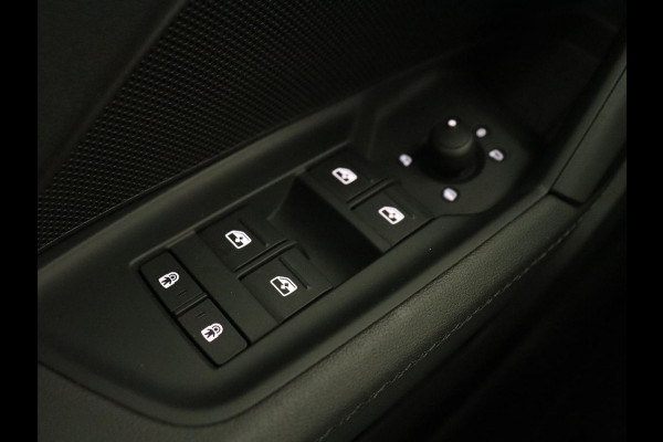Audi A3 40 TFSI e Advanced edition | S-line | Full LED | Half Leder | Carplay | Adaptive Cruise | Stoelverwarming | LMV 18 inch | PHEV