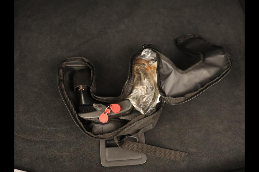 Audi A3 40 TFSI e Advanced edition | S-line | Full LED | Half Leder | Carplay | Adaptive Cruise | Stoelverwarming | LMV 18 inch | PHEV