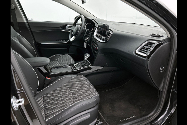 Kia Xceed 1.5 T-GDi Dynamic-line CAMERA | LED | CARPLAY