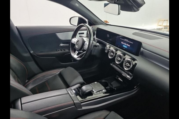 Mercedes-Benz CLA-Klasse Shooting Brake 200 AMG | Navi | Camera | M-Bux Mercedes-Benz CLA-Klasse Shooting Brake 200 AMG | Navi | Camera | M-Bux