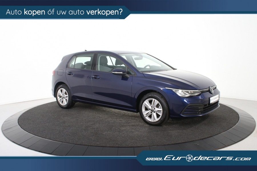 Volkswagen Golf 1.0 eTSI Life *1ste Eigenaar*Navigatie*Ambiente* Volkswagen Golf 1.0 eTSI Life *1ste Eigenaar*Navigatie*Ambiente*