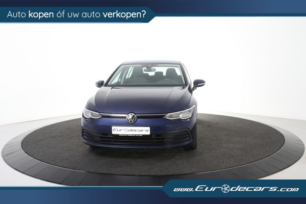 Volkswagen Golf 1.0 eTSI Life *1ste Eigenaar*Navigatie*Ambiente* Volkswagen Golf 1.0 eTSI Life *1ste Eigenaar*Navigatie*Ambiente*