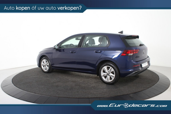 Volkswagen Golf 1.0 eTSI Life *1ste Eigenaar*Navigatie*Ambiente* Volkswagen Golf 1.0 eTSI Life *1ste Eigenaar*Navigatie*Ambiente*